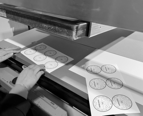 Aufkleber im Siebdruck sind langlebig, preiswert und farbintensiv!